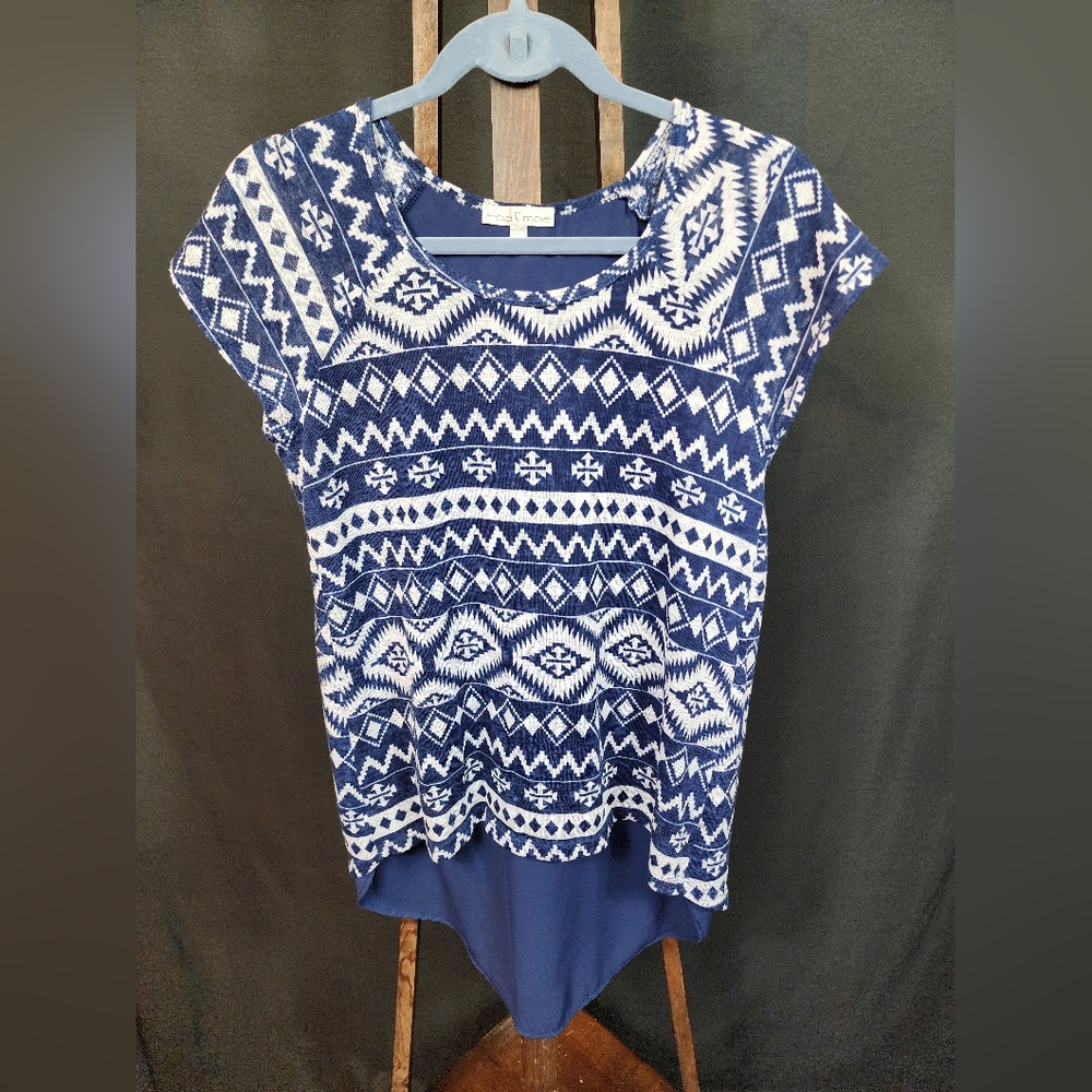 Moa Moa Southwest Design Split Back Lo Top Shirt